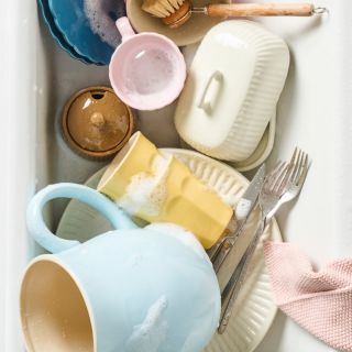 Styl v kuchyni? Rozhodně! 😍 Ať už myjete nádobí, pečete, nebo se jen snažíte vypadat, že něco děláte — s kousky od IB...