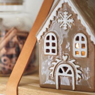 Vánoční domečky od IB Laursen… Ty se přece nemohou nechat jen tak! ✨ Je to přesně ten typ dekorace, která udělá radost...